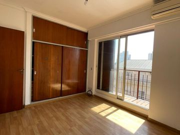 Departamento de 3 ambientes con amplio balcón - Wilde Centro