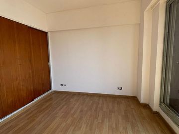 Departamento de 3 ambientes con amplio balcón - Wilde Centro