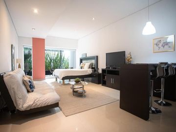 LOFT EN VENTA EN CONDESA CON CARRIL DE NADO