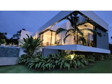 Casa campestre en condominio para la venta en cerritos malabar,Pereira
