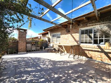 CASA EN VENTA EN ALTOS DE PACHECO 3 DORMITORIOS