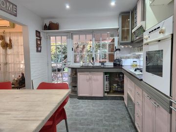CASA EN VENTA EN ALTOS DE PACHECO 3 DORMITORIOS