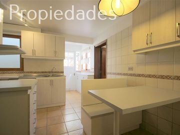 Casa en Venta en Candelaria Goyenechea / Condominio