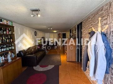 Casa en Venta en Sergio Vieira Mello / Exequiel Fernandez