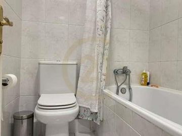 Dpto. en venta con piscina privada Vitacura