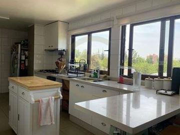 Dpto. en venta con piscina privada Vitacura