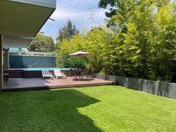 Dpto. en venta con piscina privada Vitacura
