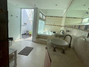 Casa de arquitecto en Bosques de Santa Anita