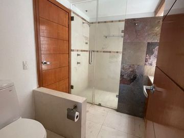 Casa de arquitecto en Bosques de Santa Anita