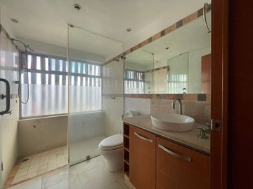 Casa de arquitecto en Bosques de Santa Anita