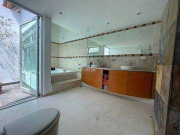 Casa de arquitecto en Bosques de Santa Anita