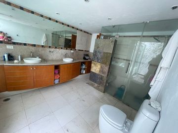 Casa de arquitecto en Bosques de Santa Anita