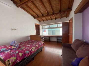Casa de arquitecto en Bosques de Santa Anita