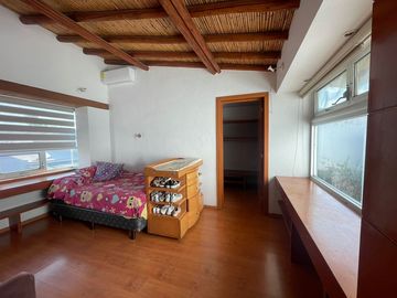 Casa de arquitecto en Bosques de Santa Anita