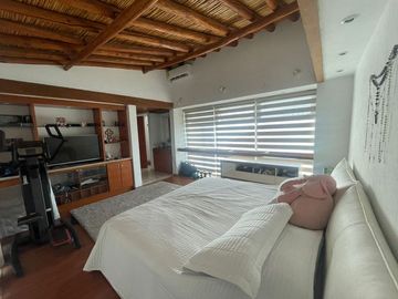 Casa de arquitecto en Bosques de Santa Anita