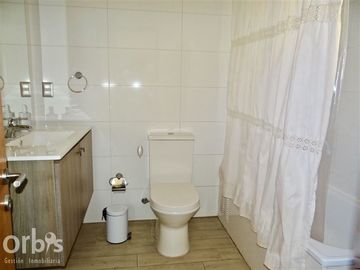 Casa en Venta en Julia Bernstein / Carlos Silva Vildósola / LaReina alta.
