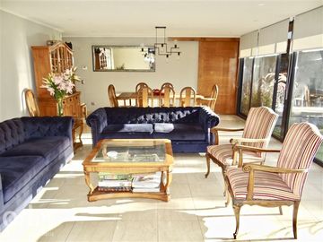Casa en Venta en Julia Bernstein / Carlos Silva Vildósola / LaReina alta.