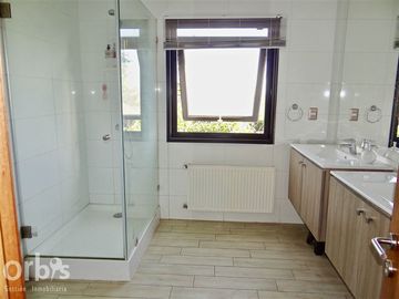 Casa en Venta en Julia Bernstein / Carlos Silva Vildósola / LaReina alta.