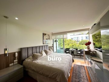 ESPECTACULAR PENTHOUSE FRENTE A PARQUE CON LIENZO EN BLANCO EN AZOTEA