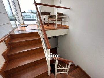 ESPECTACULAR PENTHOUSE FRENTE A PARQUE CON LIENZO EN BLANCO EN AZOTEA