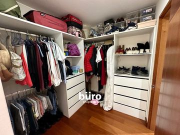 ESPECTACULAR PENTHOUSE FRENTE A PARQUE CON LIENZO EN BLANCO EN AZOTEA