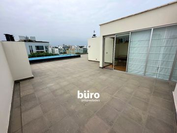 ESPECTACULAR PENTHOUSE FRENTE A PARQUE CON LIENZO EN BLANCO EN AZOTEA
