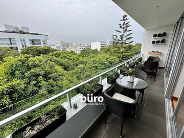 ESPECTACULAR PENTHOUSE FRENTE A PARQUE CON LIENZO EN BLANCO EN AZOTEA