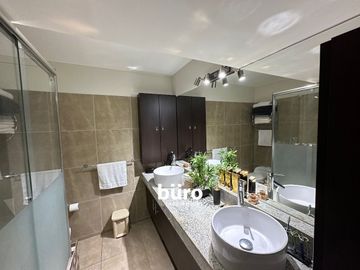 ESPECTACULAR PENTHOUSE FRENTE A PARQUE CON LIENZO EN BLANCO EN AZOTEA