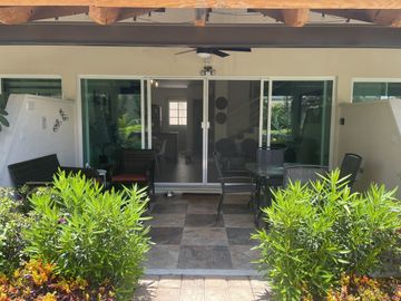 Casa en VENTA en Condominio, Xochitepec, Morelos.
