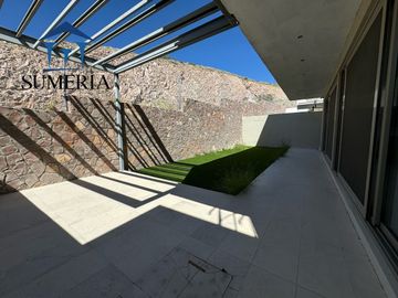 Venta de hermosa y elegante casa en Bosques de San Francisco