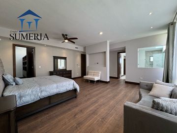 Venta de hermosa y elegante casa en Bosques de San Francisco