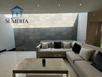 Venta de hermosa y elegante casa en Bosques de San Francisco