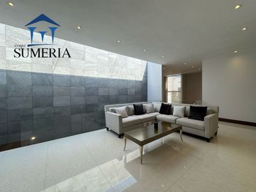 Venta de hermosa y elegante casa en Bosques de San Francisco