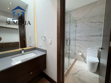Venta de hermosa y elegante casa en Bosques de San Francisco
