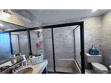 Casa En Venta En Fraccionamiento La Joya