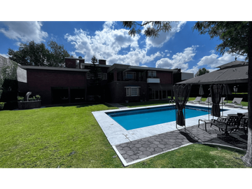 Casa En Venta En Fraccionamiento La Joya