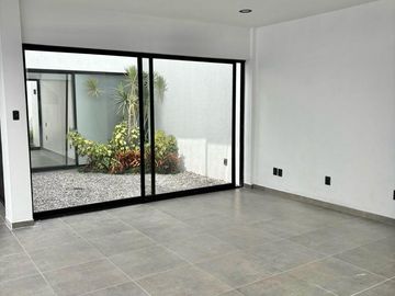CASA EN VENTA EN BRISAS