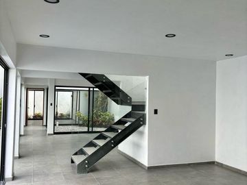 CASA EN VENTA EN BRISAS
