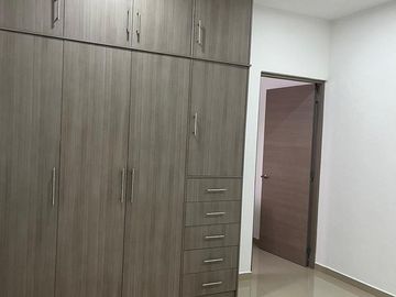 CASA EN VENTA EN LOMAS TETELA 1 NIVEL