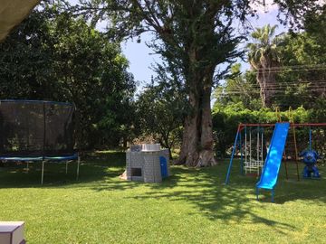 VENTA CASA EN TICUMAN, MORELOS. CERCA DE LAS ESTACAS ON ALBERCA Y JARDIN