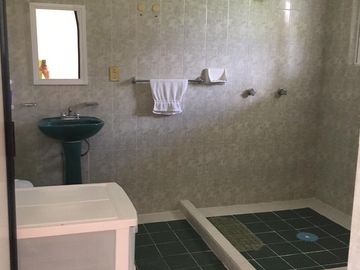 VENTA CASA EN TICUMAN, MORELOS. CERCA DE LAS ESTACAS ON ALBERCA Y JARDIN