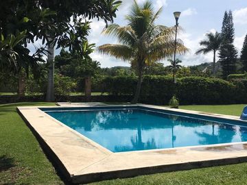 VENTA CASA EN TICUMAN, MORELOS. CERCA DE LAS ESTACAS ON ALBERCA Y JARDIN