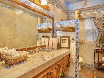 CASA EN VENTA FRACCIONAMIENTO TABACHINES