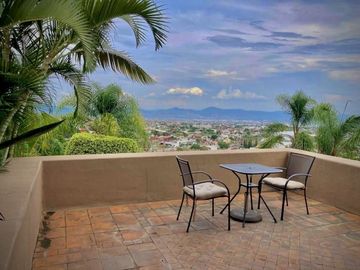CASA EN LOS LIMONEROS