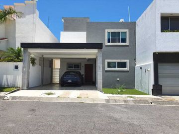 casa en renta lomas residencial