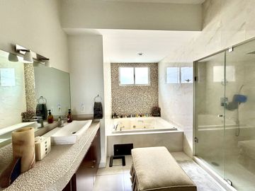 Departamento en Venta, Residencial Vía Ventó, Bosque Real