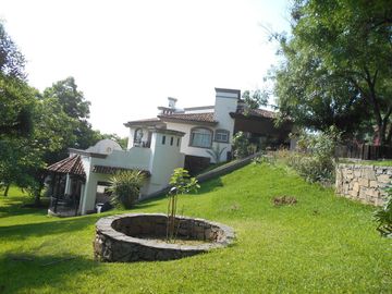 Venta dos casas en terreno 18660 m2,  Zona Carretera Nacional , El Barro , N.L.