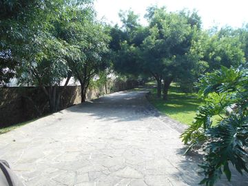 Venta dos casas en terreno 18660 m2,  Zona Carretera Nacional , El Barro , N.L.