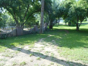 Venta dos casas en terreno 18660 m2,  Zona Carretera Nacional , El Barro , N.L.