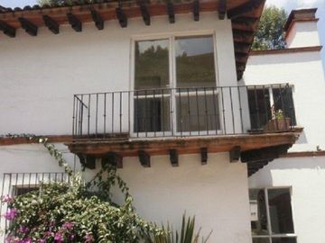 CASA EN RENTA TECAMACHALCO HERMOSA SEGURIDAD 24 HORAS